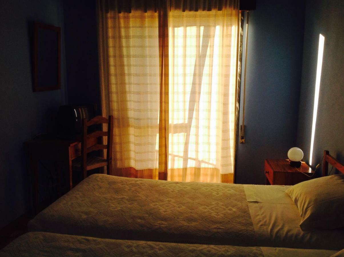 Pensao Algarve Bed & Breakfast Sao Bras de Alportel Exterior photo